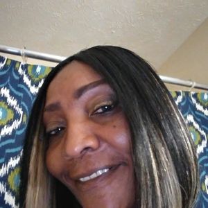 Meet your Posher, Edith